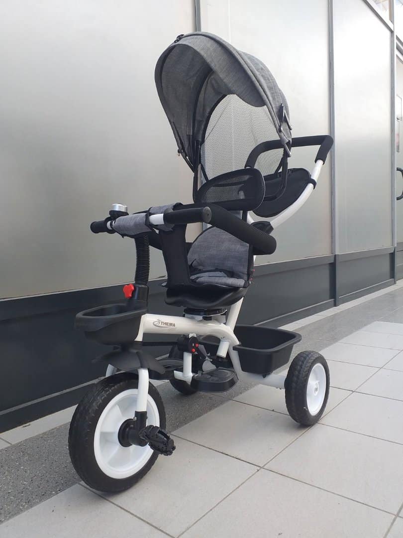 Tricikl 018 sivi Tricikl Classic Line 018 sa rotirajućim sedištem sivi - Slika 1