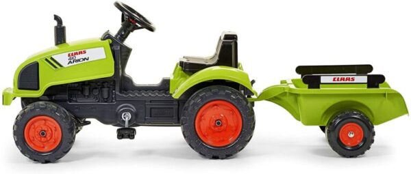 Traktor Claas Arion 2041c sa prikolicom zeleni na beloj pozadini