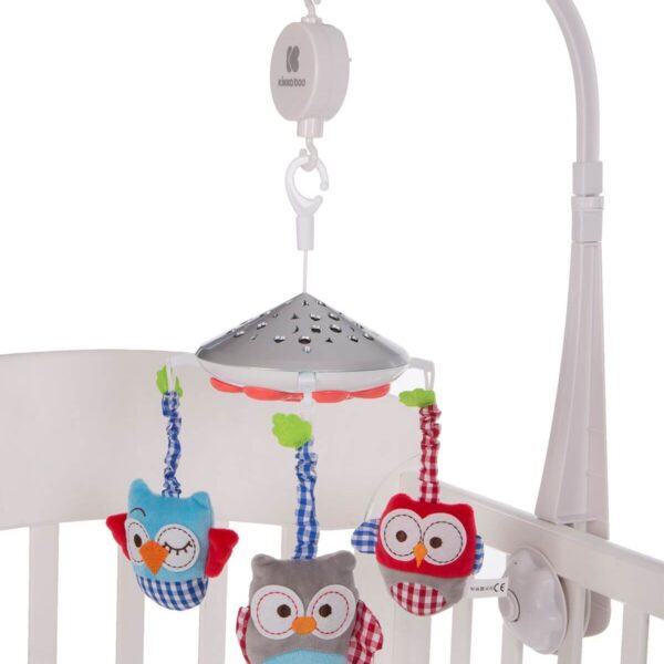 Vrteška sa projektorom Owl bele boje sa visećim sovicama i projektorom