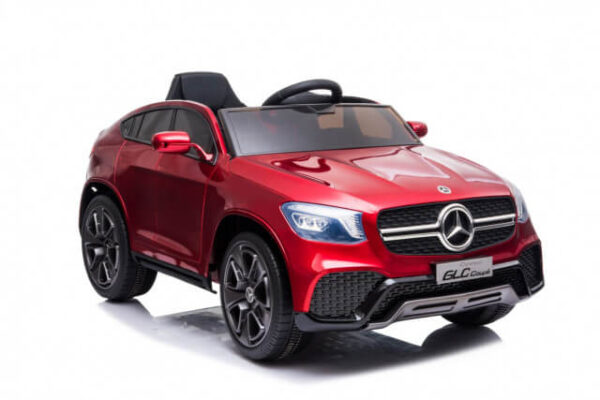 Mercedes GLC Coupe Licencirani crveni sa mekim gumama i kožnim sedištem i originalnim znakom mercedesa slikan iz profila