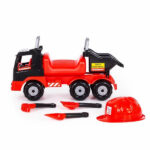 Kamion guralica 057082 za decu sa prikolicom za kipovanje, šlemom, dve lopate i grabuljom, prikazan bočno