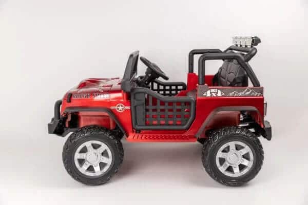 Džip na akumulator Jeep Brothers crvene boje prikazan bočno