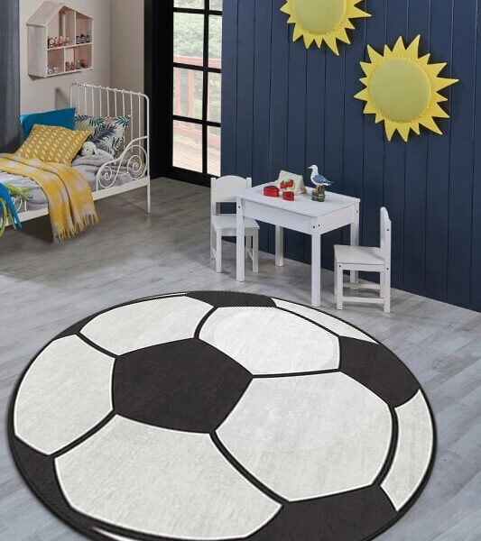 Dečiji tepih okrugli Fudbalska lopta prikazan na podu dečije sobe
