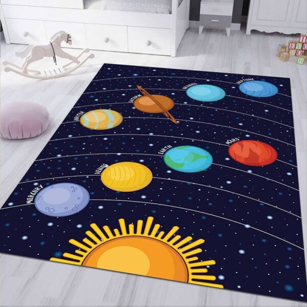 Tepih za decu Sunčev sistem II prikazan na podu dečije sobe