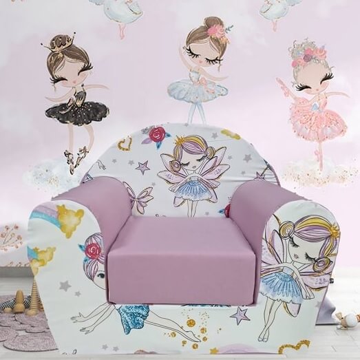 fotelja bambi vila slikana u dečijoj sobi