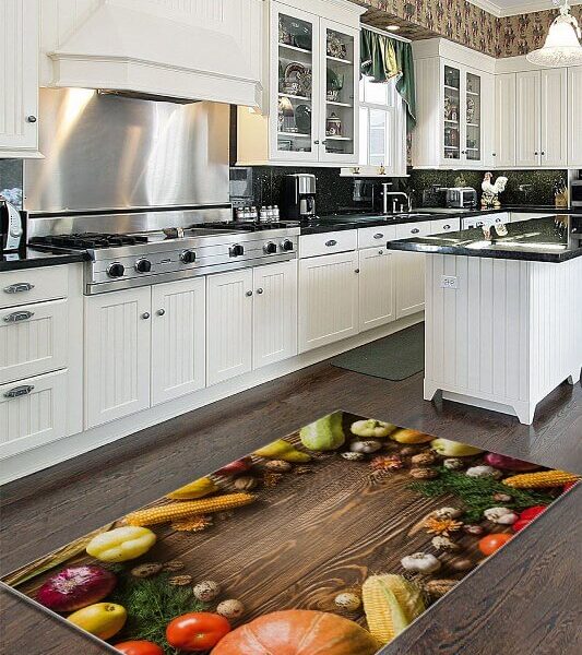 Staza za kuhinju Povrće prikazana na podu kuhinje