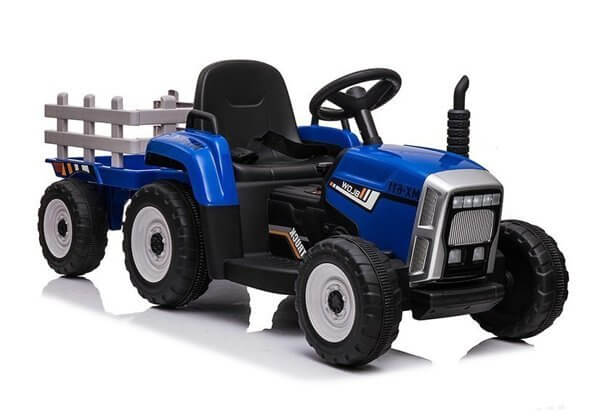 Traktor sa prikolicom na akumulator plave boje.
