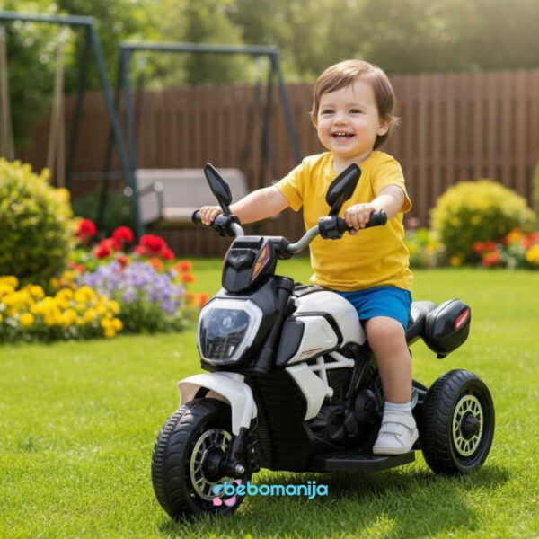 Dečiji motor Chopper bele boje