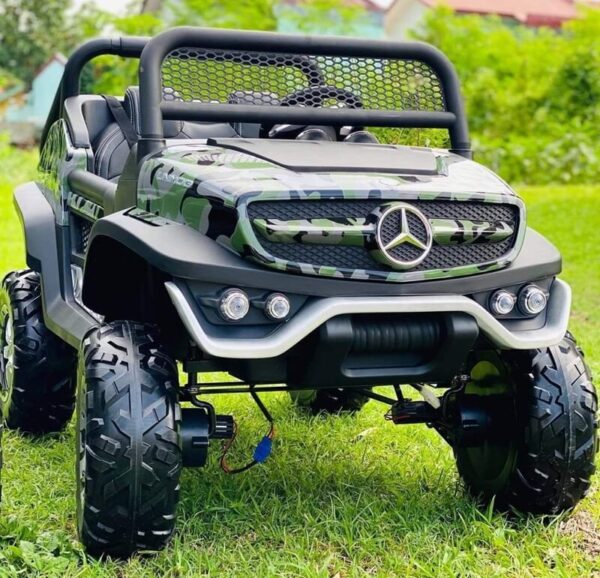 Dečiji džip Mercedes Unimog maskirne boje