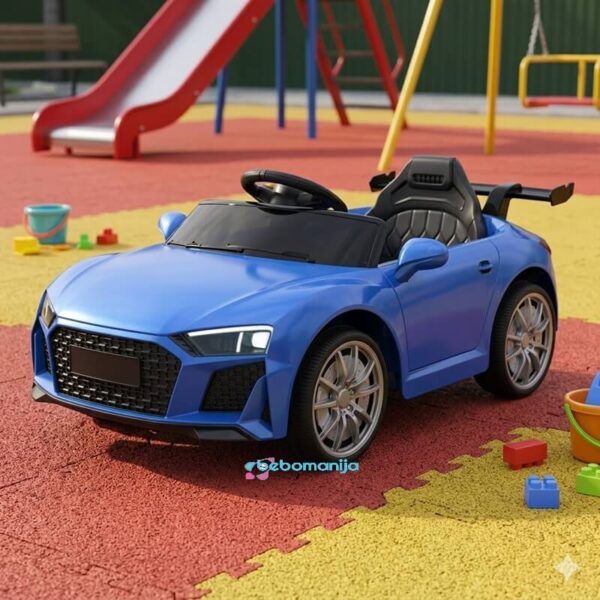 Auto za decu BMT915W plavi na dečijem igralištu