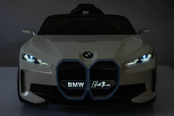 Dečiji auto BMW I4 beli