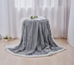 Plišano ćebe Paris - Sivo