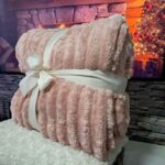 Plišano ćebe Paris roze