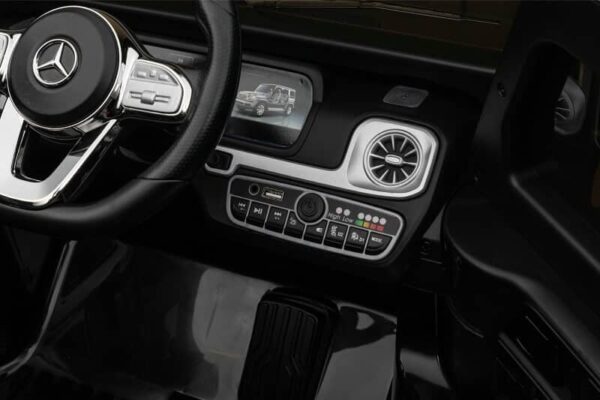Džip 4x4 Mercedes G500 Crni