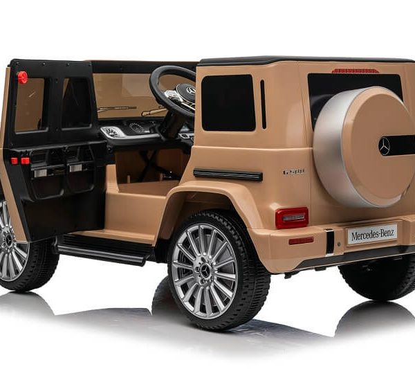 Džip 4x4 Mercedes G500 braon