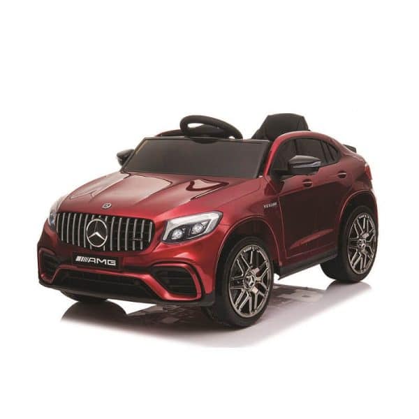 Automobil Mercedes GLC 63 crveni