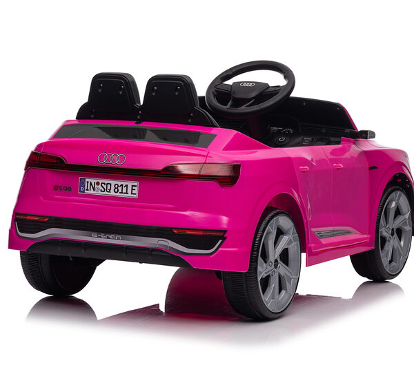 Auto na akumulator Audi SQ8 pink