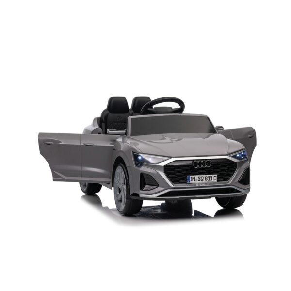 Auto na akumulator Audi SQ8 sivi