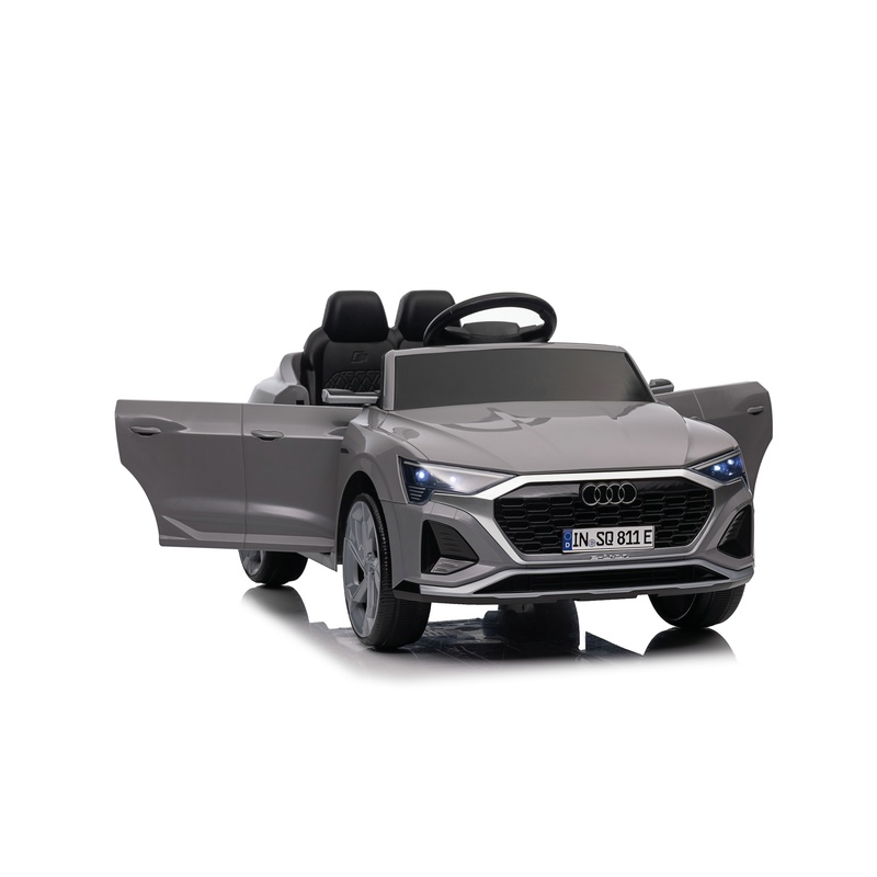 auto-na-akumulator-audi-sq8-sivi-1 Auto na akumulator Audi SQ8 sivi