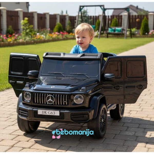 Džip dvosed Mercedes G63 Crni