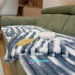 Set Sedalnih prekrivača Royal (Tri dela) za trosed, dvosed i fotelju - Sivo beli - Slika 3