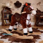 Plisani konjic klackalica sa muzikom i uzengijama Baby Line - Poni tamno braon,