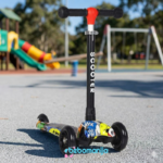 Dečiji Trotinet sa Svetlećim gazištem sa 3 točka TT-1006 šareni - 540142