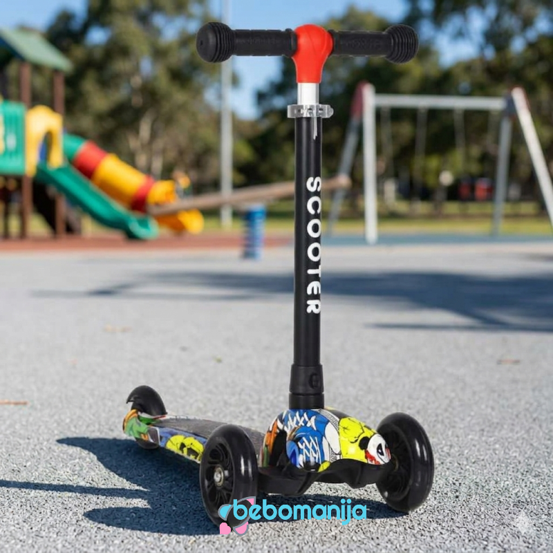 Dečiji Trotinet sa Svetlećim gazištem sa 3 točka TT-1006 šareni - 540142