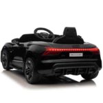Audi e-tron GT crni auto na akumulator - slika 4
