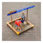 SuperToys drveni peskarnik 3u1 sa plastičnim kantama 4