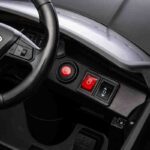 Audi SQ8 e-tron crni akumulatorski džip 11